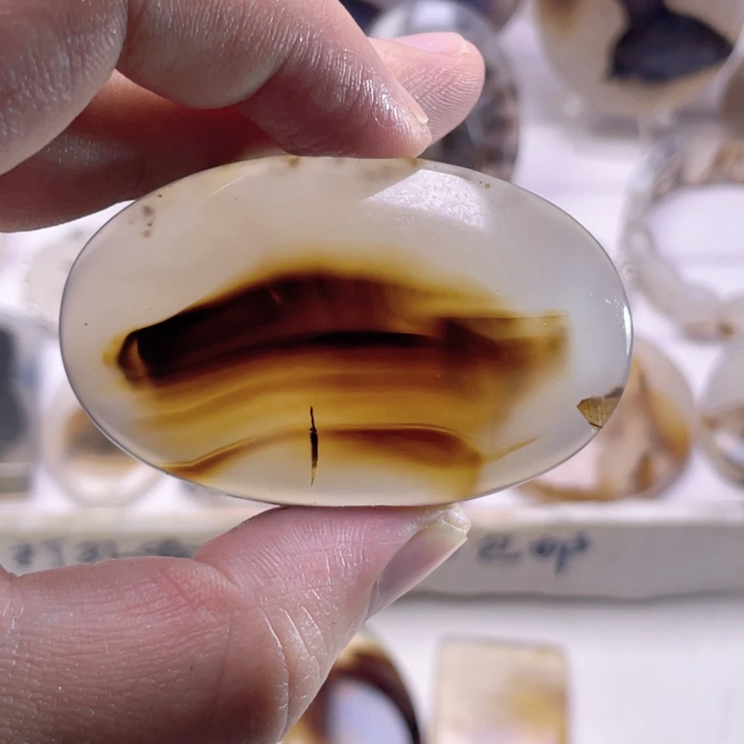 玛瑙/玉髓未镶嵌珠宝奇石