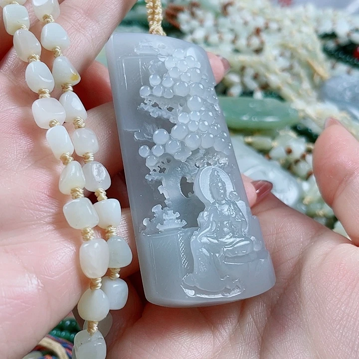 颈饰未镶嵌和田玉