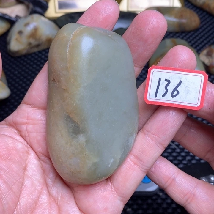 未镶嵌和田玉把件136