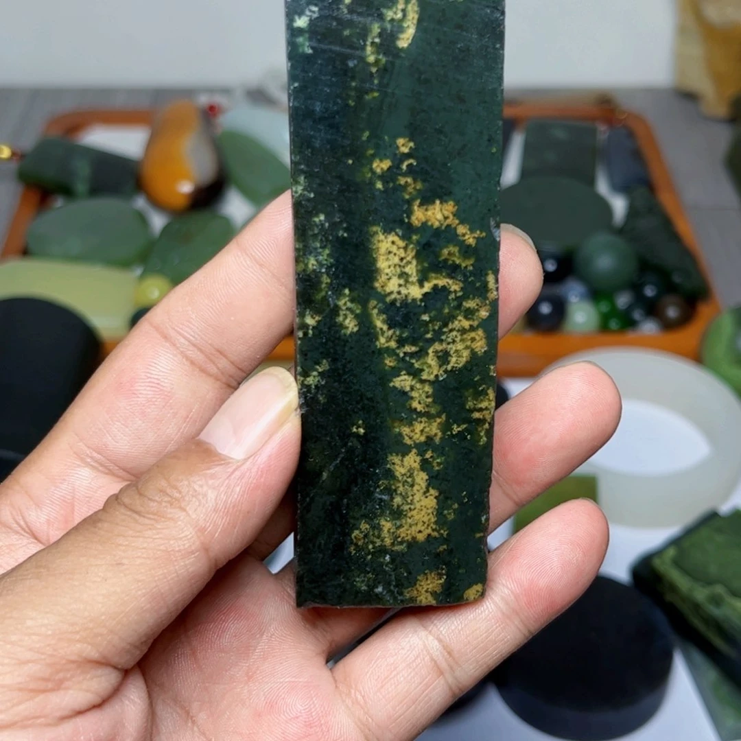 未镶嵌和田玉珠宝半成品