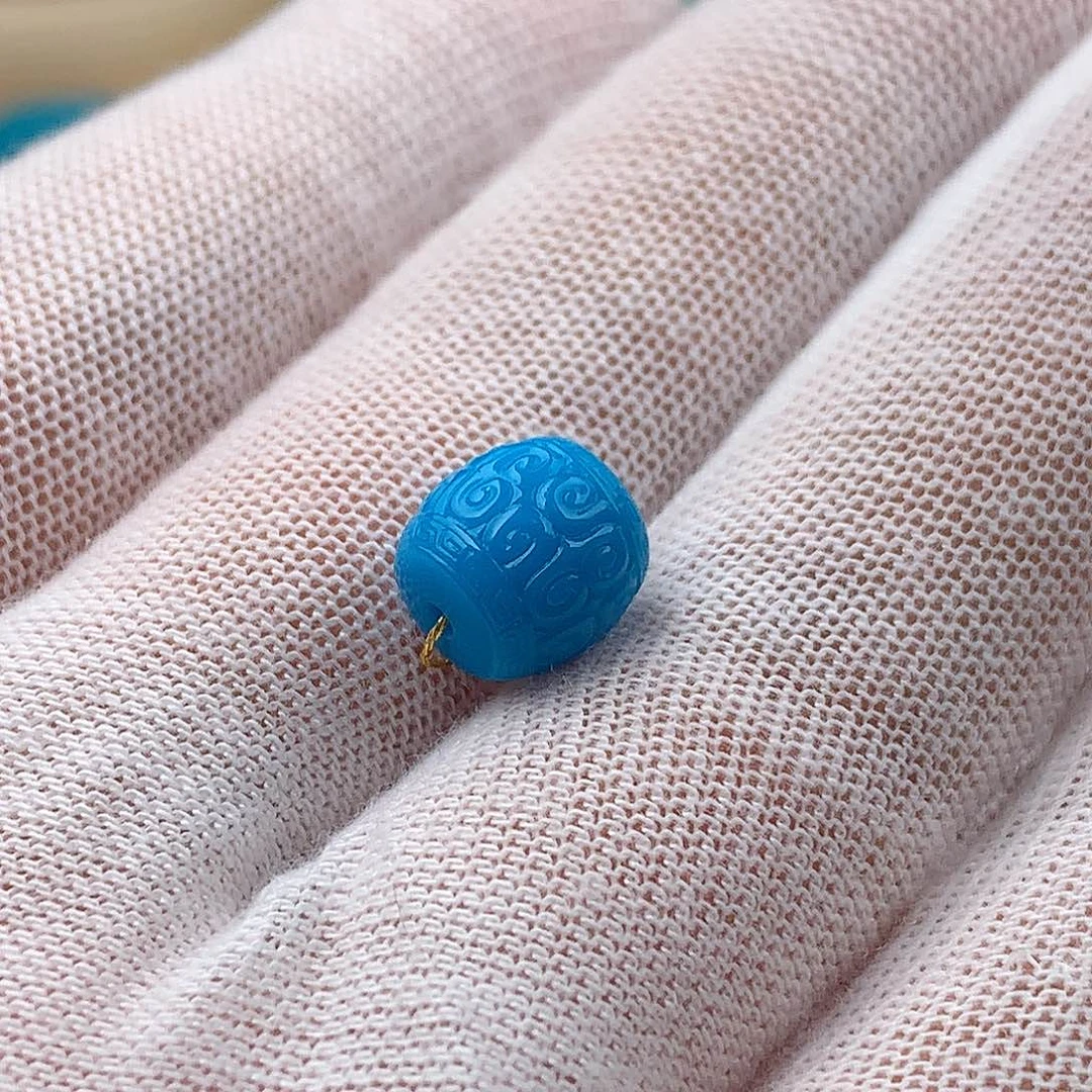 绿松石未镶嵌颈饰