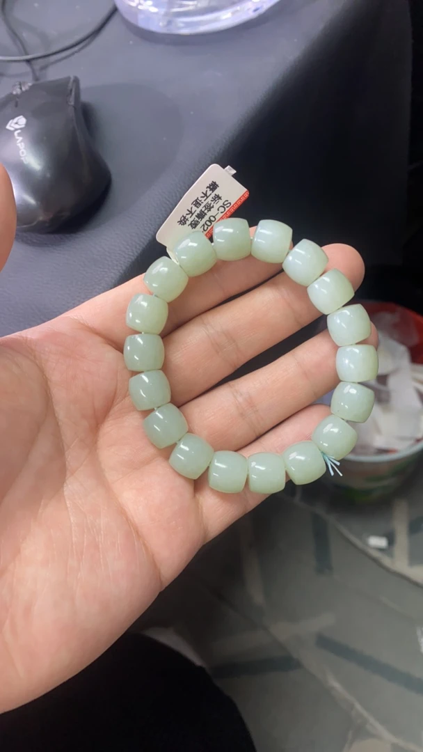 新疆和田玉且末天空蓝卡12直切手串多样性发货