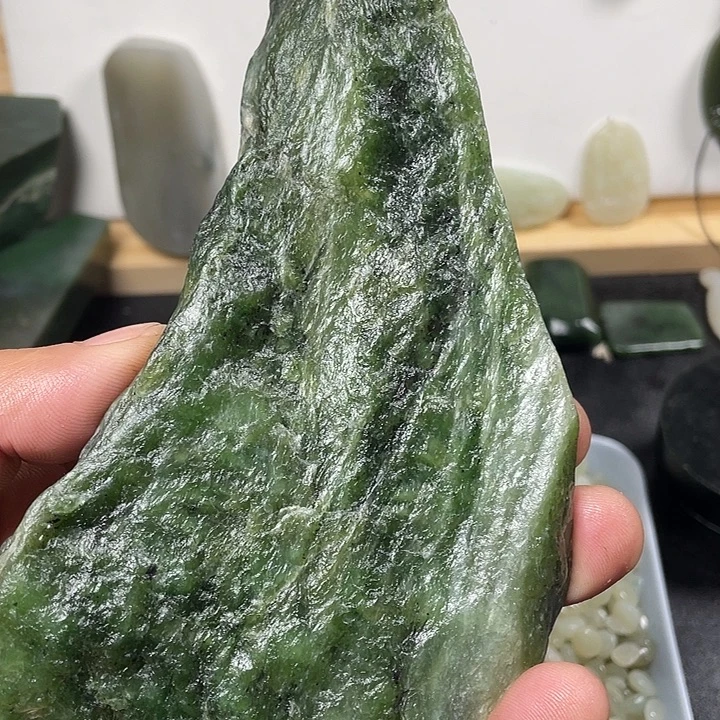 和田玉未镶嵌珠宝半成品