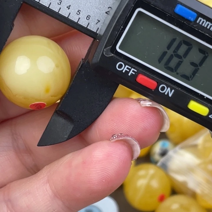 琥珀未镶嵌裸石微瑕99