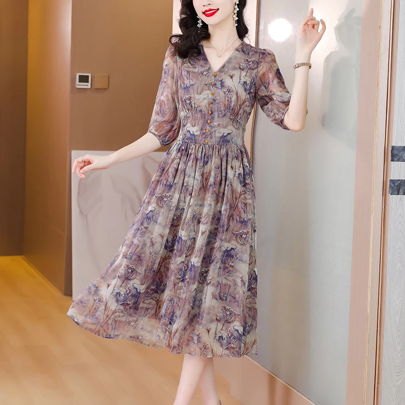 高品质大码减龄气质中年女夏新款V领中长款洋气法式桑蚕丝连衣裙