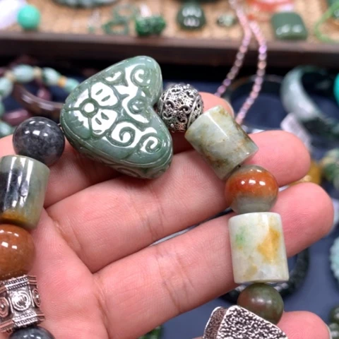 【闪购商品】颈饰未镶嵌翡翠