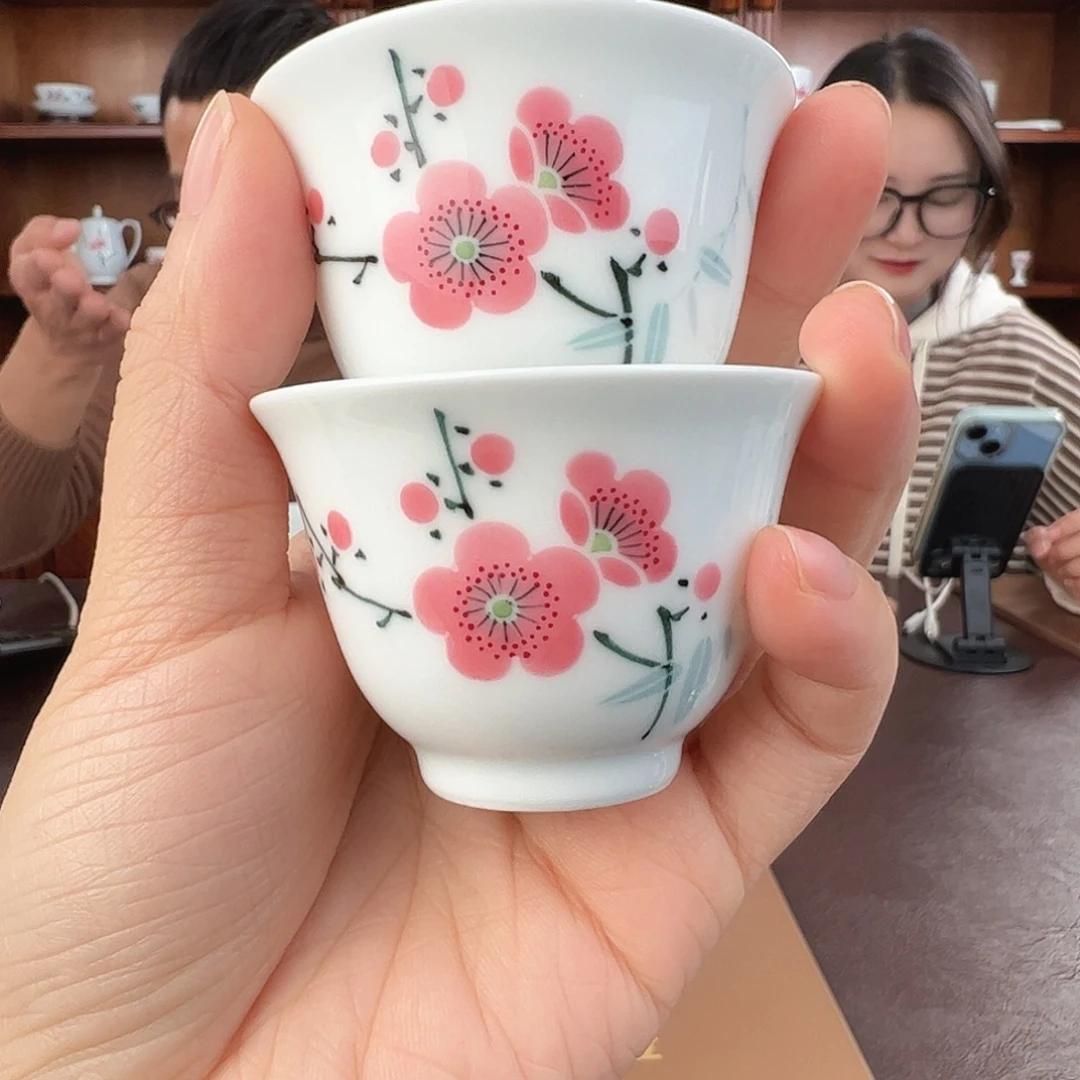 瓷拍一发二，翠竹红梅杯