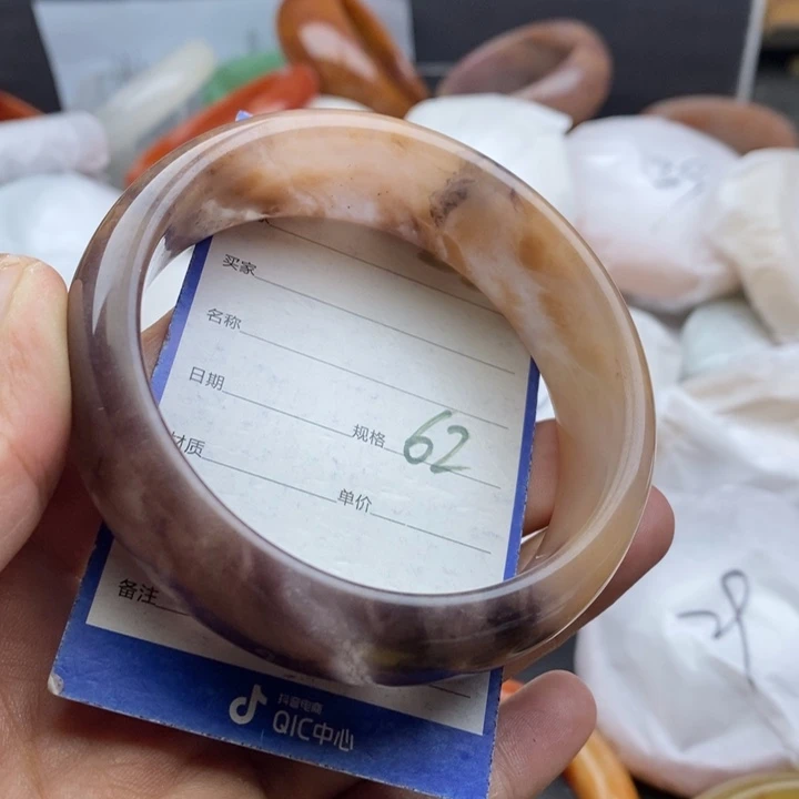 石英质玉手镯未镶嵌阿*