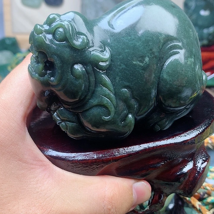 未镶嵌和田玉挂件蔡*