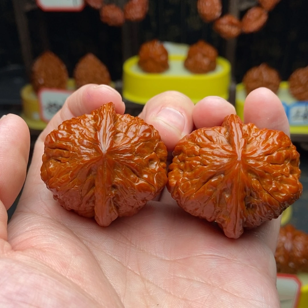 文玩核桃吊坠38金钱豹