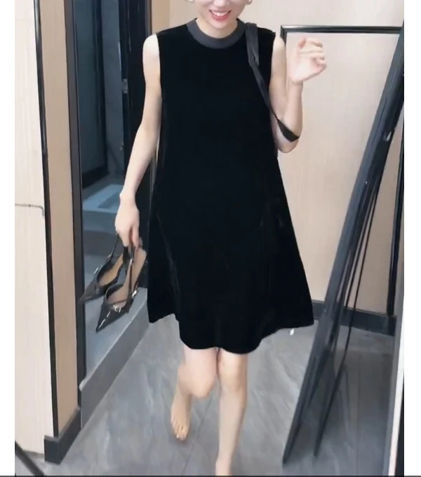 夏季无袖简约气质百搭宽松显瘦短款黑色连衣裙FJ61901