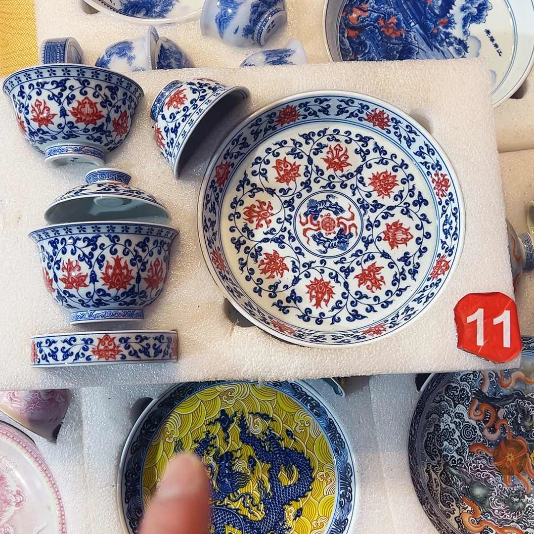 非***来釉里红缠枝莲五件套