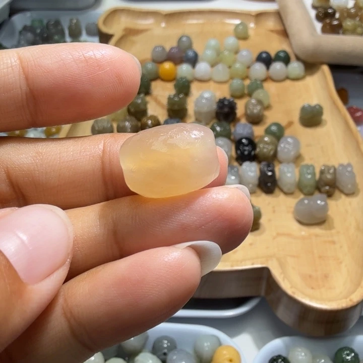 未镶嵌和田玉珠宝半成品