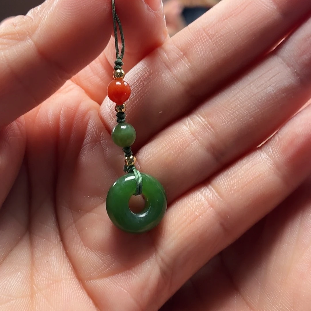 和田玉未镶嵌手机链俄碧玉
