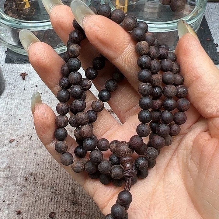 木降真香紫红油0.6圆珠108颗