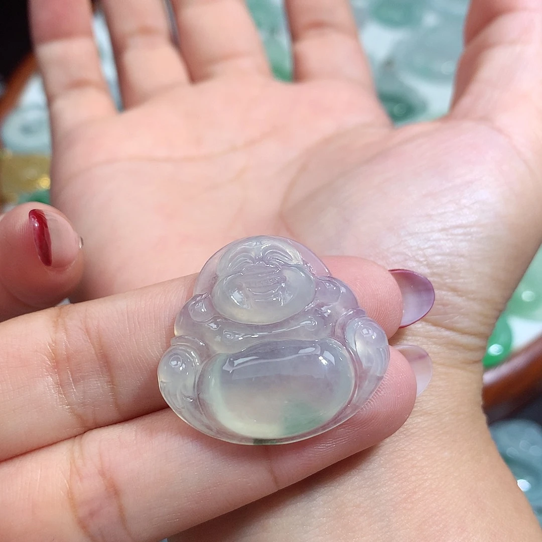 翡翠未镶嵌颈饰佛公