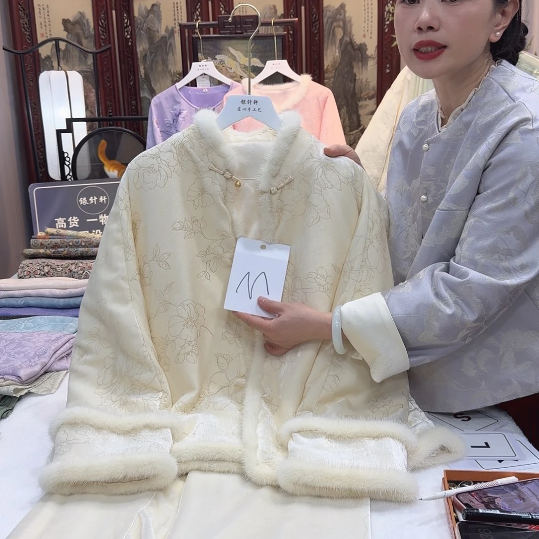 用***2非遗传承人的精神风貌和