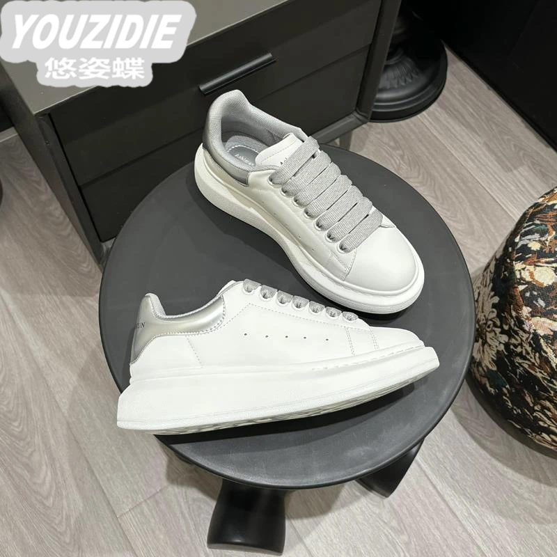 2025新款百搭沃小白鞋女新轻奢百搭系带果冻银厚底增高运动休闲鞋