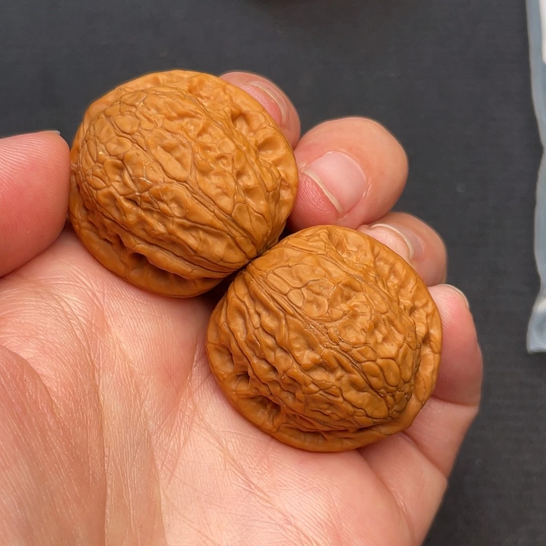 猴头核桃把件野生夜明珠33尺3197