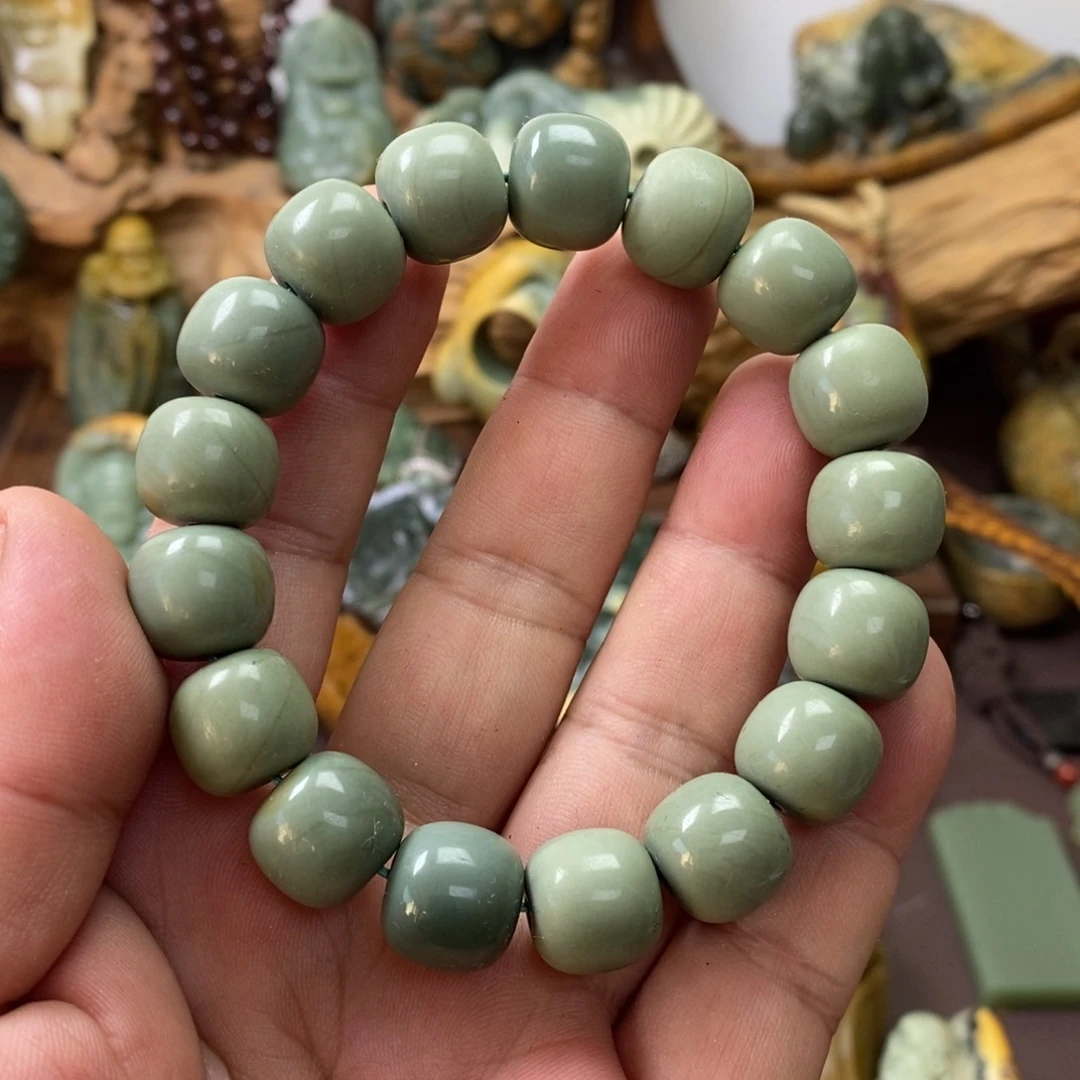 岫岩老玉（透闪石质玉）未镶嵌挂件