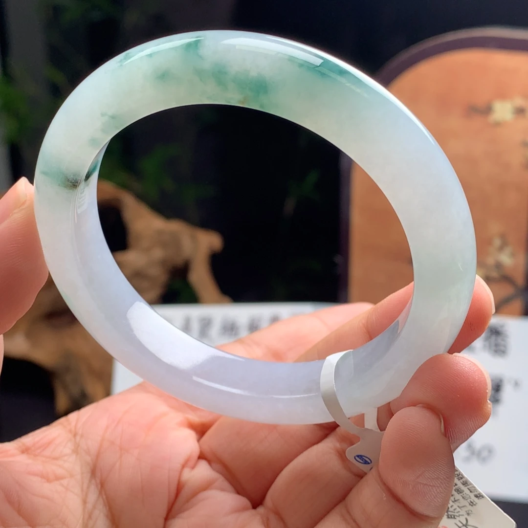 翡翠手镯未镶嵌11号55.8-11-8.8