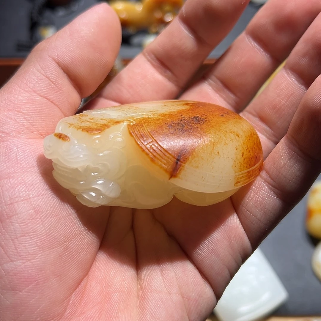 和田玉未镶嵌颈饰东*朔