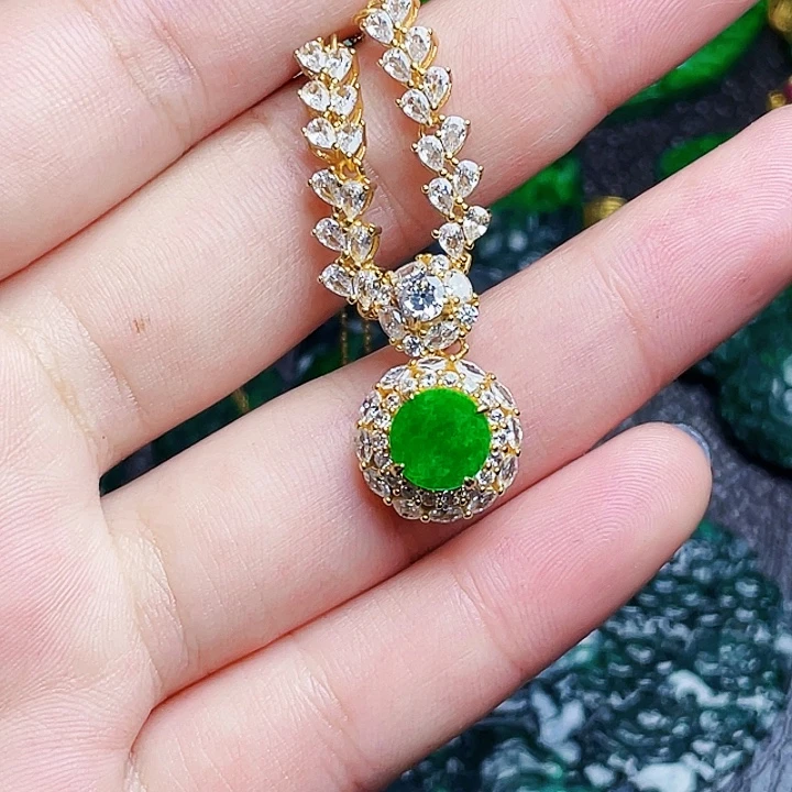 翡翠银S925镶嵌颈饰多样性