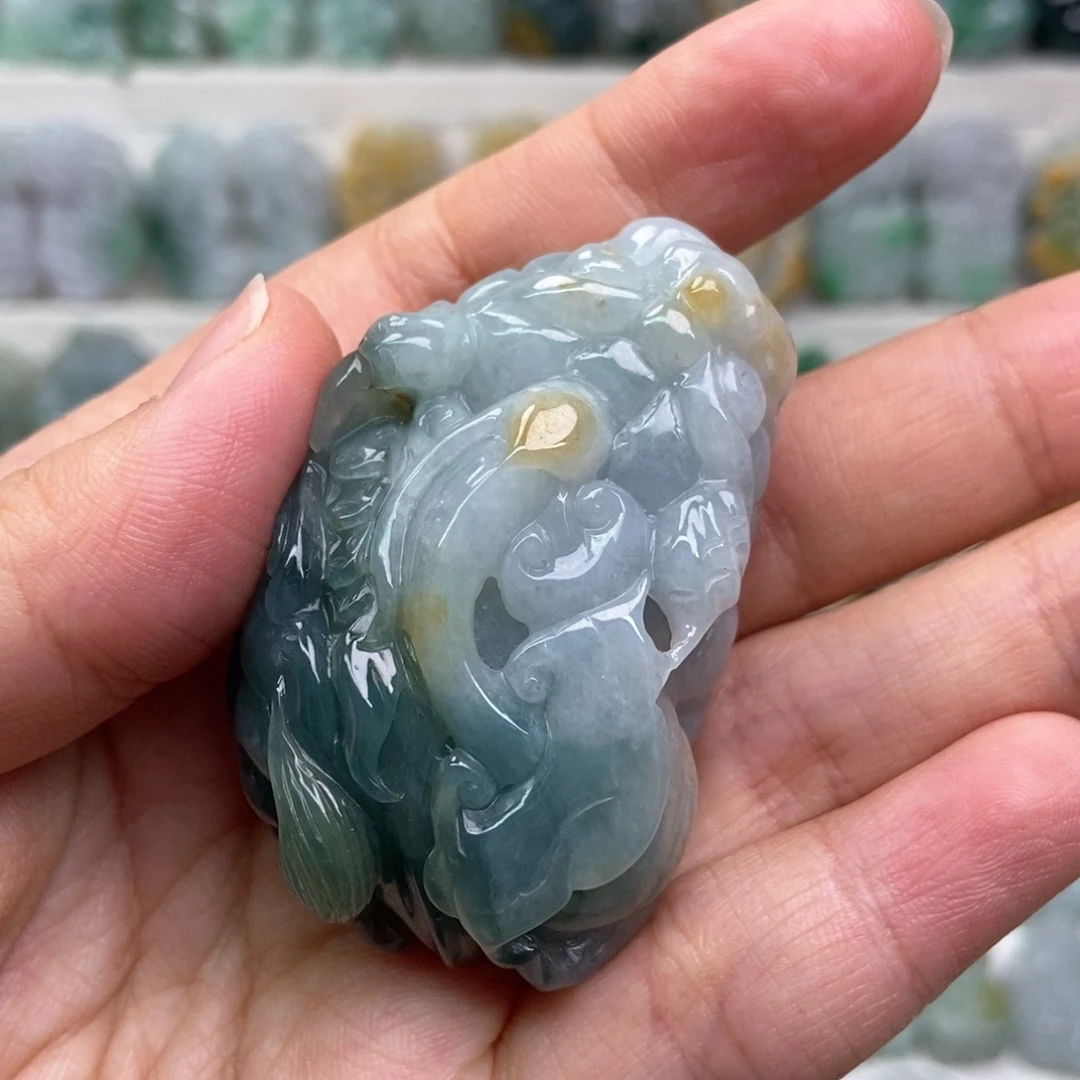 翡翠未镶嵌吊坠(赠链)口含珠