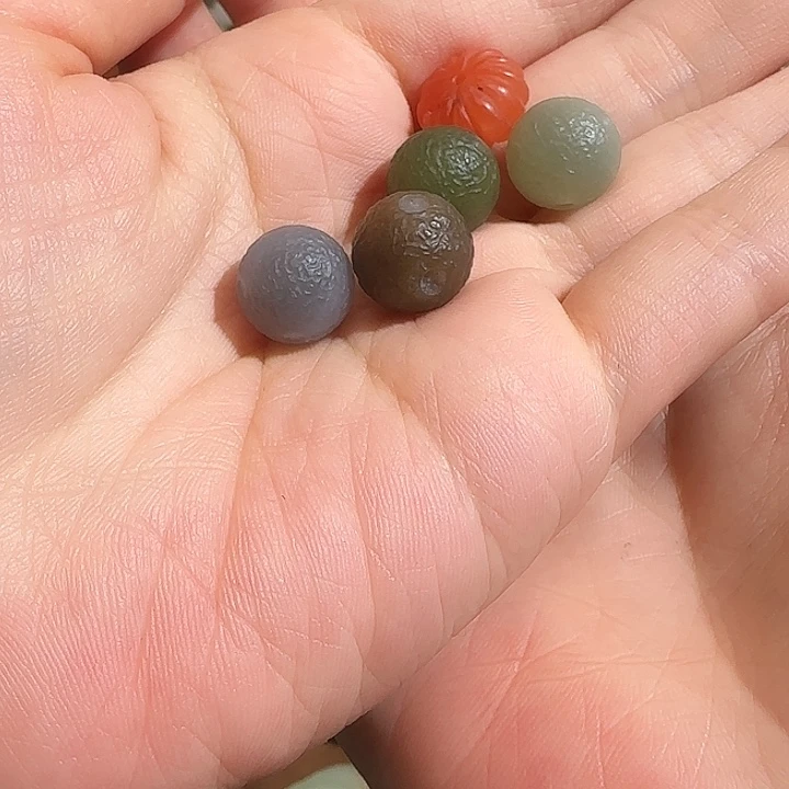 和田玉珠子未镶嵌小*