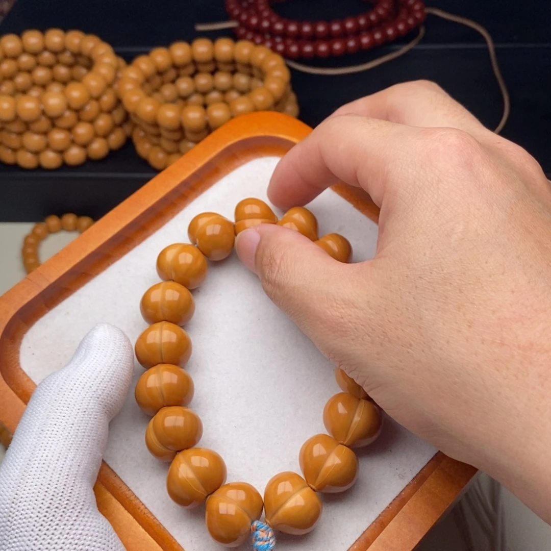 限***版吊坠猴头核桃聚宝盆屁桃