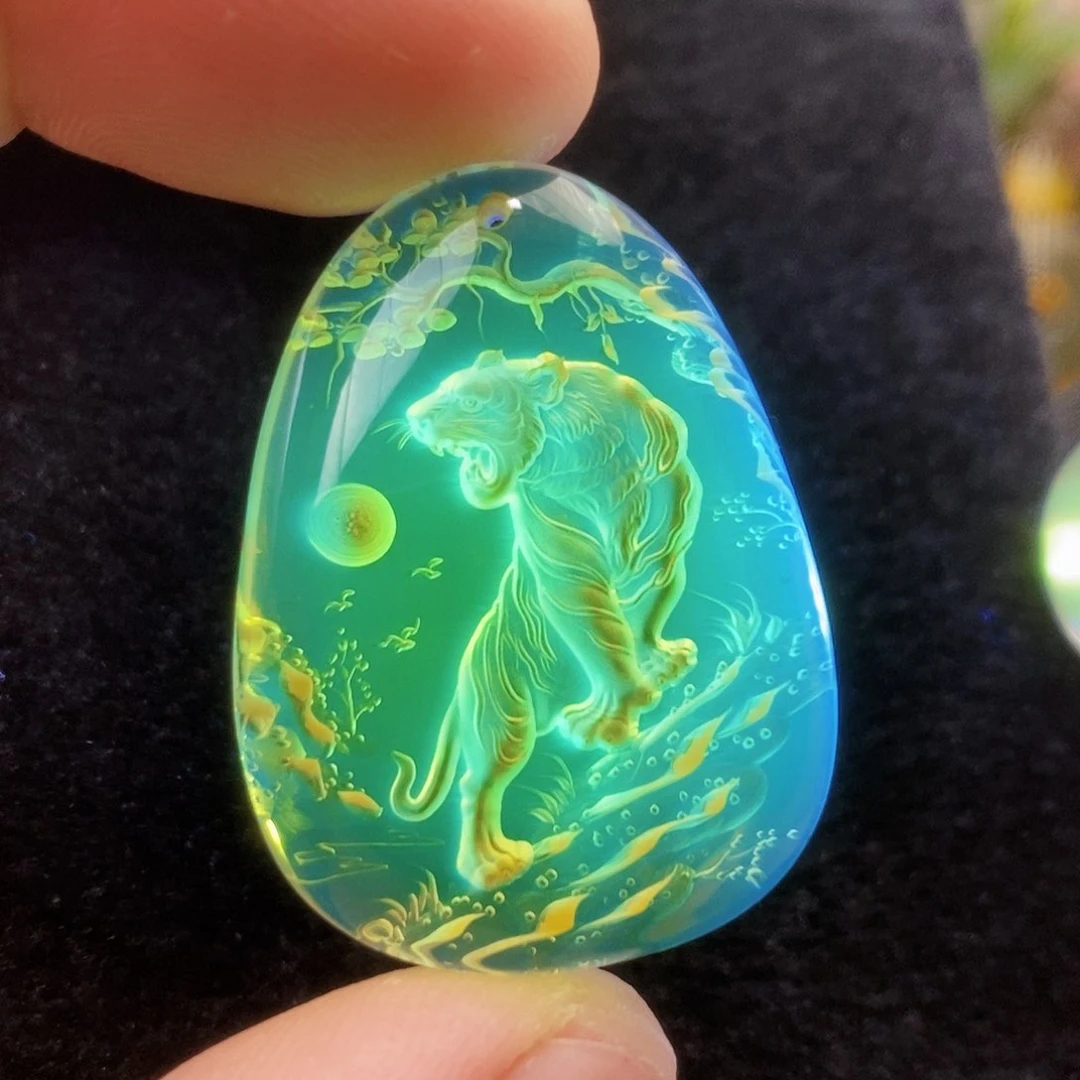 【闪购商品】未镶嵌吊坠(不含链)蓝珀蓝珀雕刻件