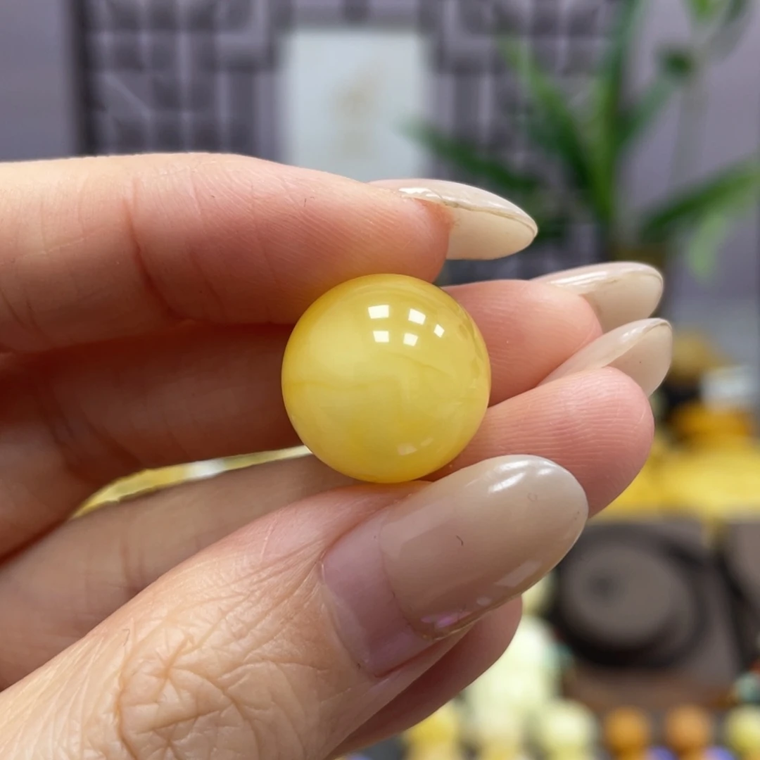琥珀裸石未镶嵌8· 15.0mm