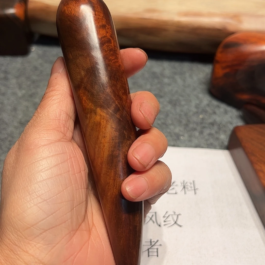 交趾黄檀（大红酸枝）?****