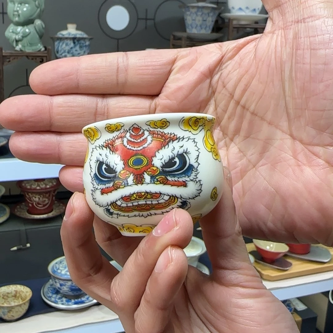 高温下的高温天气使人心情愉悦