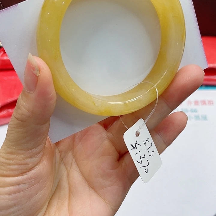 石英质玉手镯未镶嵌8