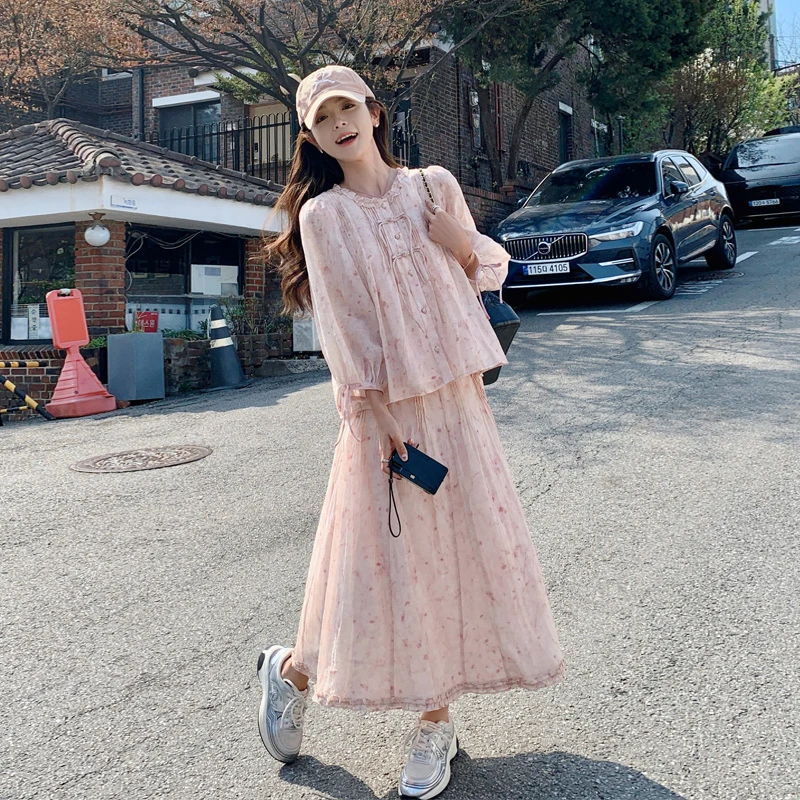 新中式国风碎花套装裙女2025春秋新款可盐可甜纯欲风温柔系两件套