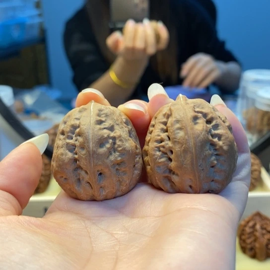 桃核把件闷尖小蛤蟆