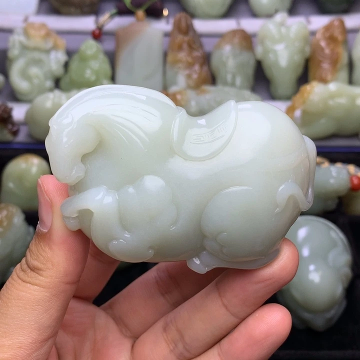 未镶嵌和田玉把件