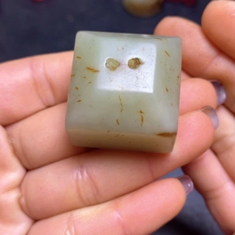 和田玉（糖玉）挂件未镶嵌