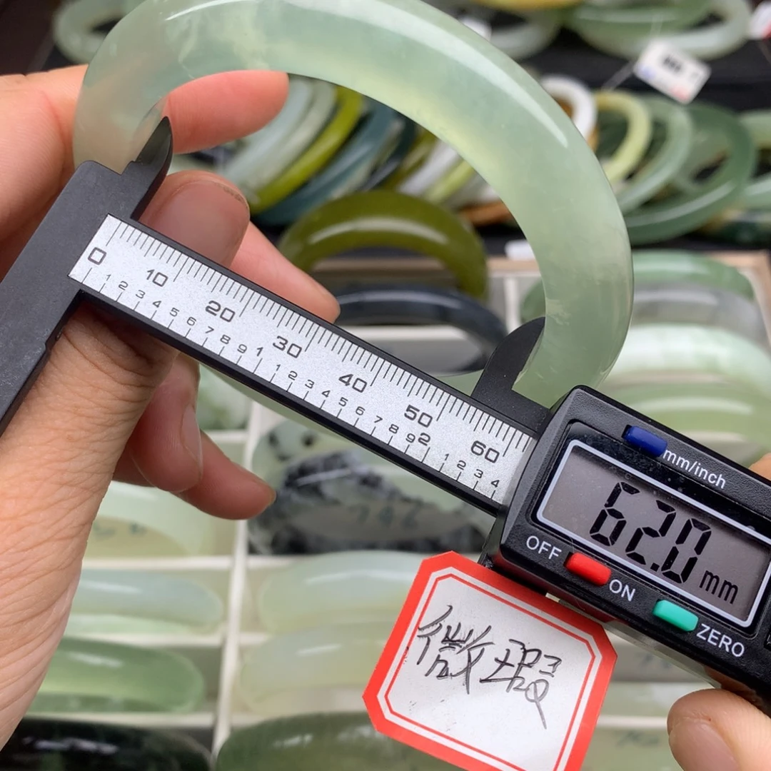未镶嵌蛇纹石玉手镯748