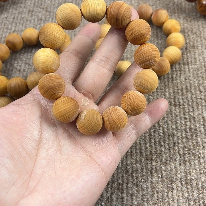 木太行崖柏1.8陈化。。。。。。。。。。