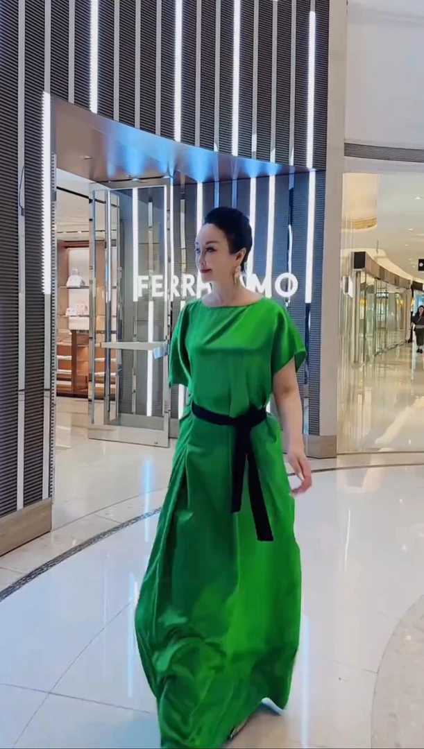 设计师原创气质款长裙