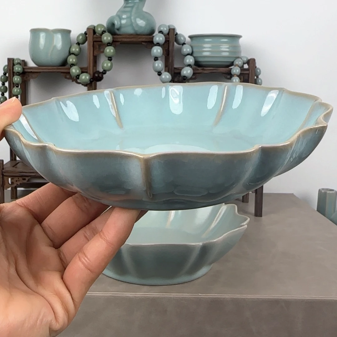 瓷片汝瓷海棠瓶天青釉支钉烧微瑕