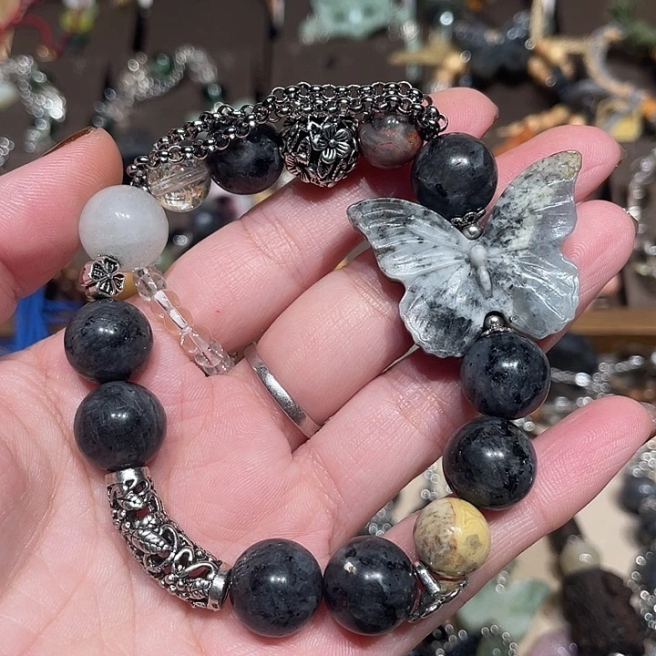 蛇纹石玉合金颈饰