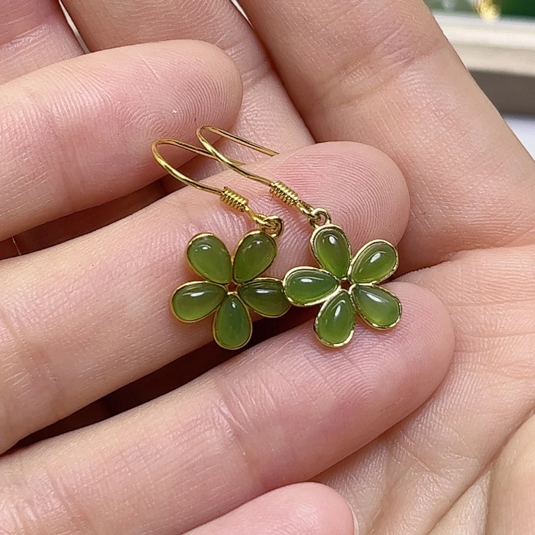 濑***畔和田玉银S925镶嵌耳饰