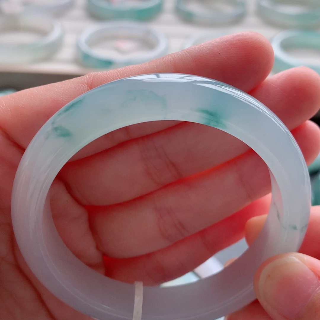 翡翠手镯未镶嵌我*猹54.2圈