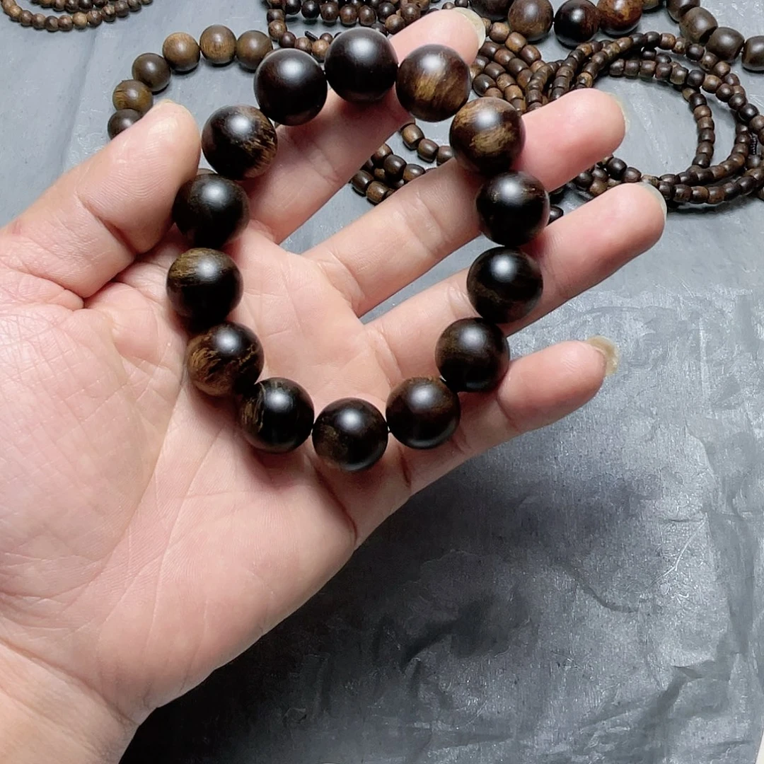 沉香手串陈芽庄白棋