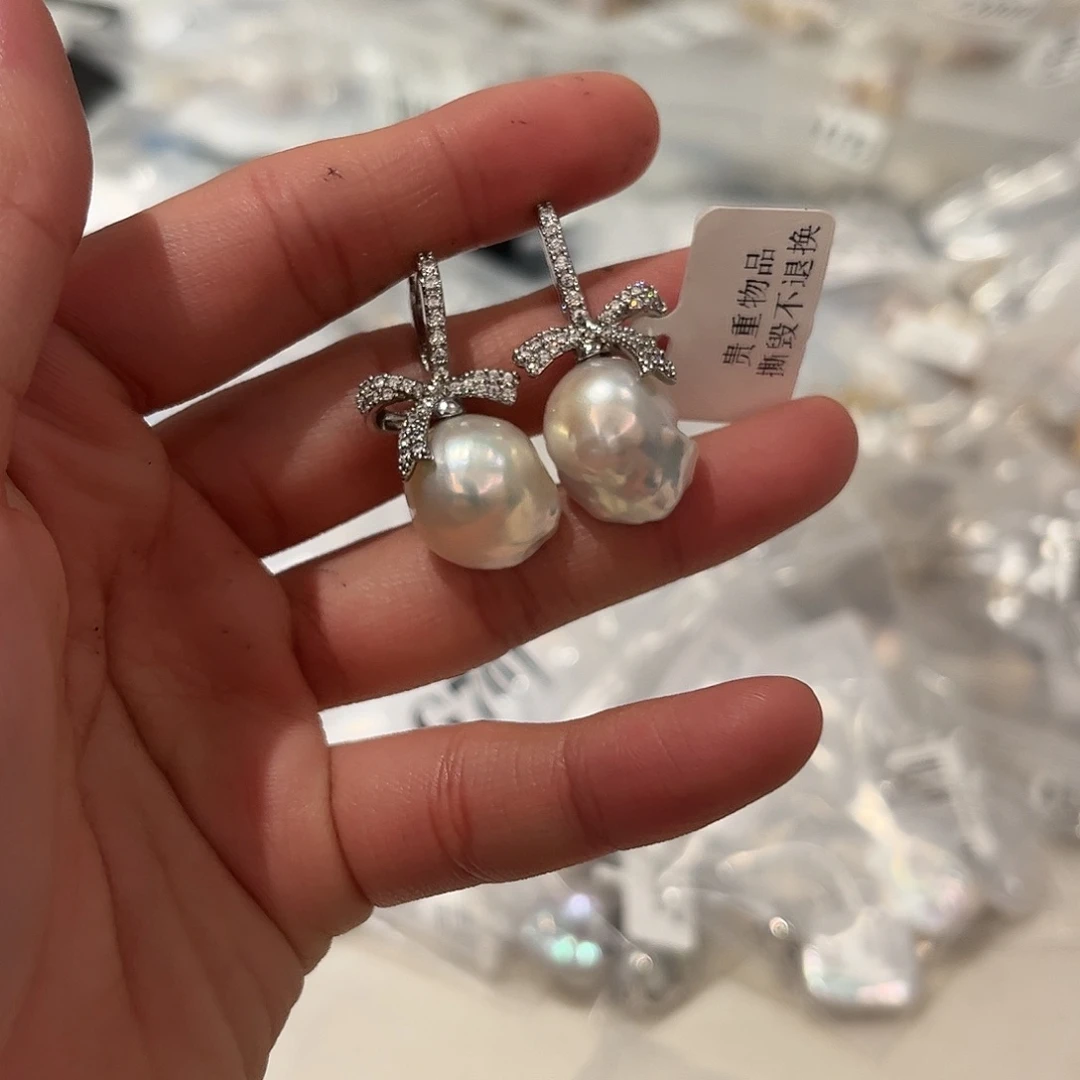 淡水珍珠耳饰合金