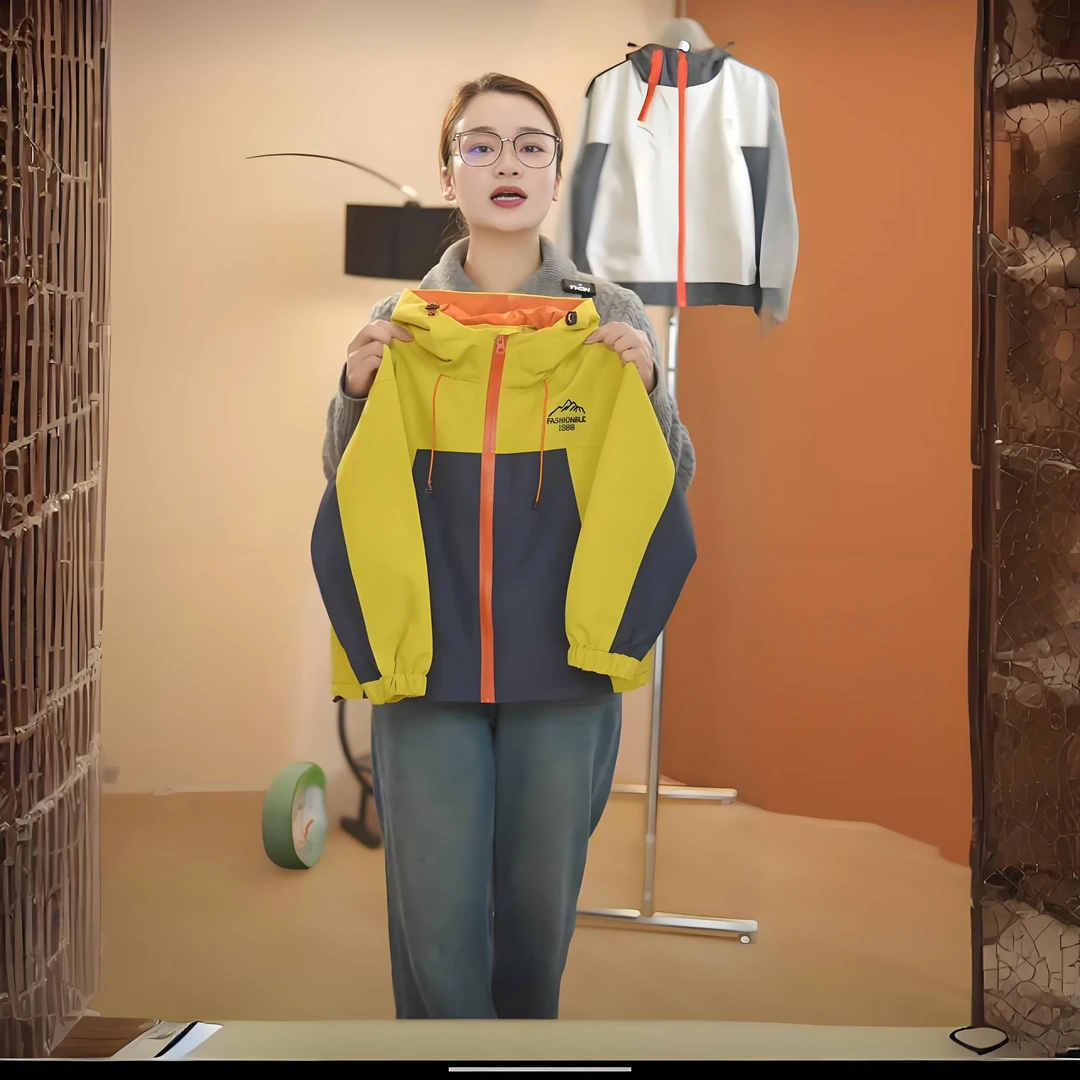 男童春秋户外运动冲锋衣上衣外套2025新款儿童男孩春装风衣时髦潮