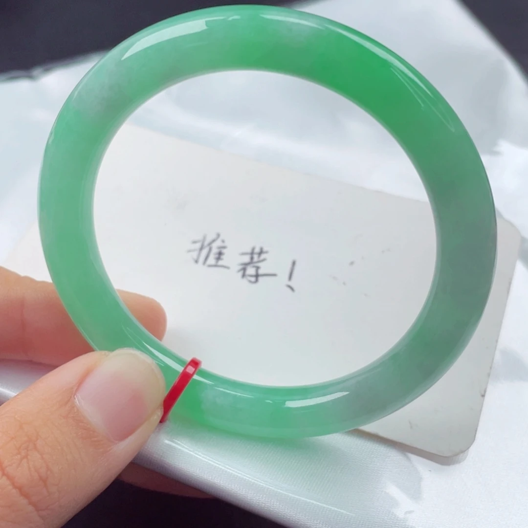 翡翠未镶嵌手镯（圆镯）5152圈